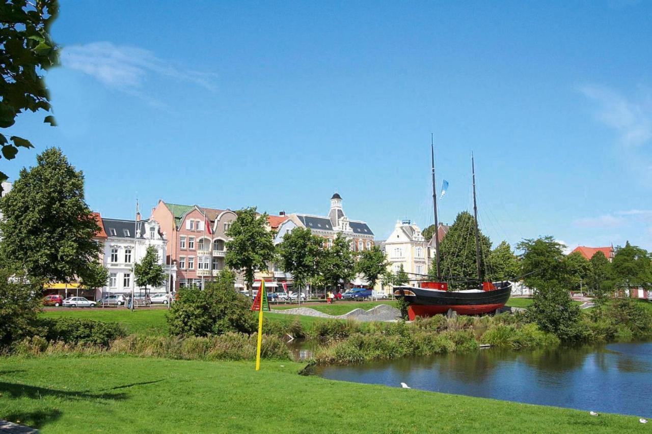 Apartment In Cuxhaven With A Shared Pool ภายนอก รูปภาพ